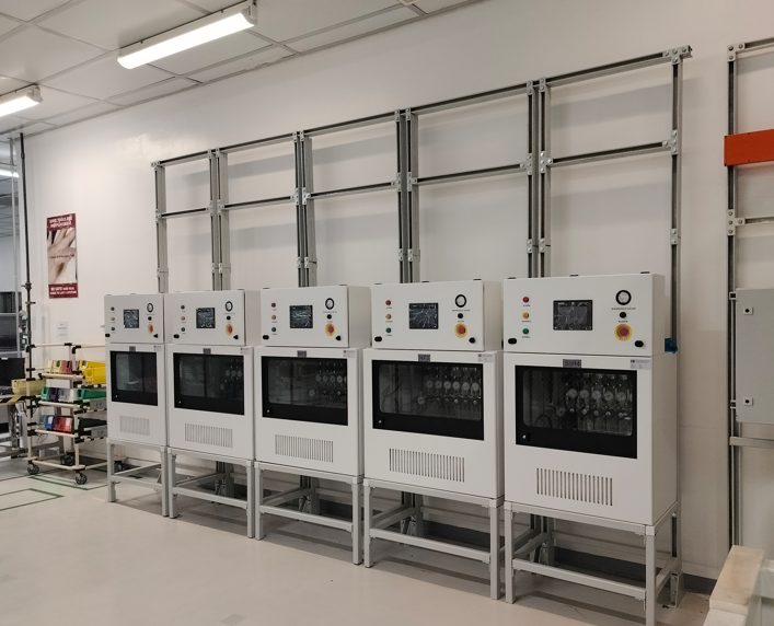 Valve manifold box installed for a semiconductor fab base-build gas system