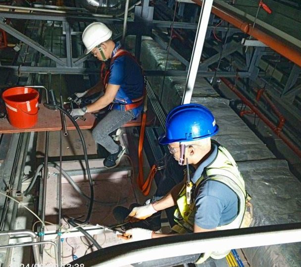 Orbital welding during an above-plenum semiconductor tool hook-up